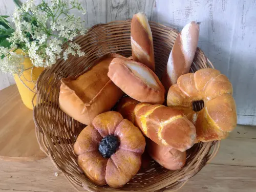 Pães artesanais em tecido