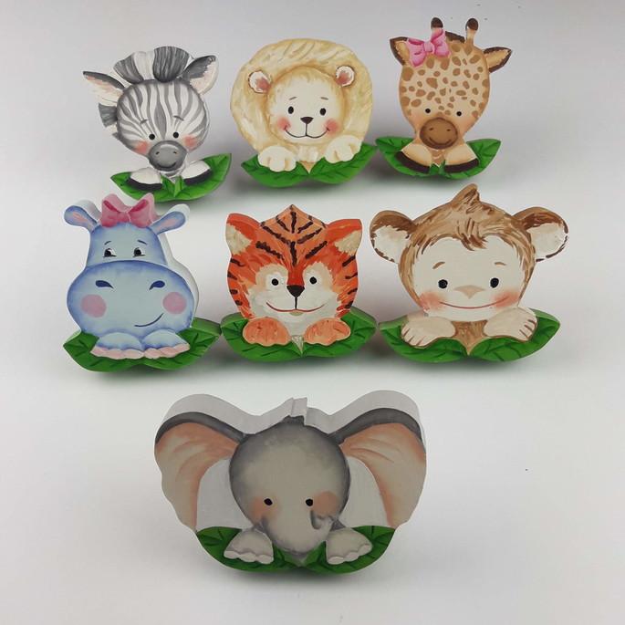 Puxadores bichinhos safari para decoração de bebê