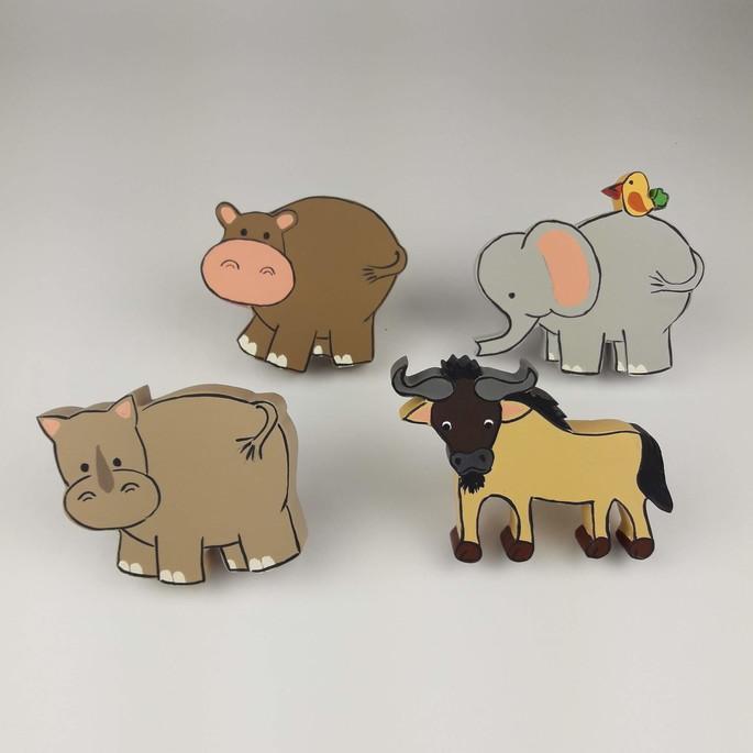 Puxadores bichinhos safari para decoração de bebê