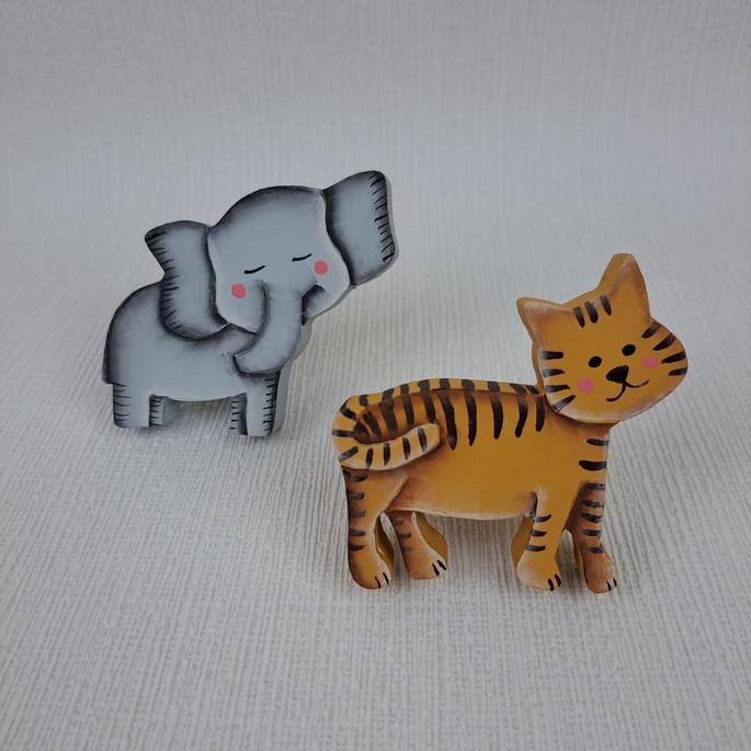 Puxadores bichinhos safari para decoração de bebê