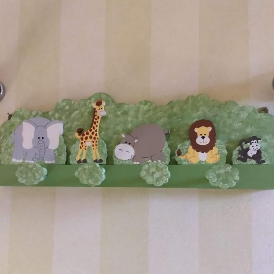 Cabideiro safari  para decoração de bebê