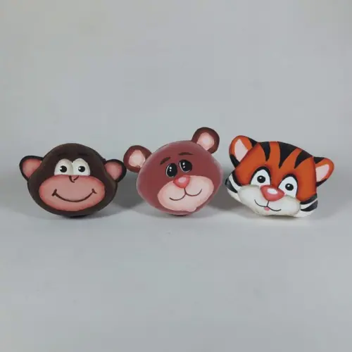 Puxadores bichinhos safari para decoração de bebê