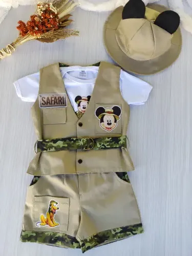 Fantasia Safari Mickey