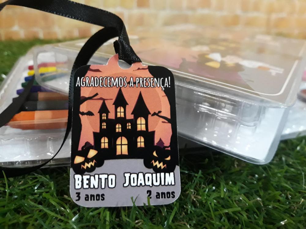 Lembrancinha Halloween estojo aquarela 31 itens personalizado