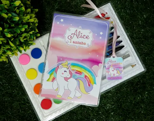 Lembrancinha unicornio estojo de pintura 31 itens personalizado