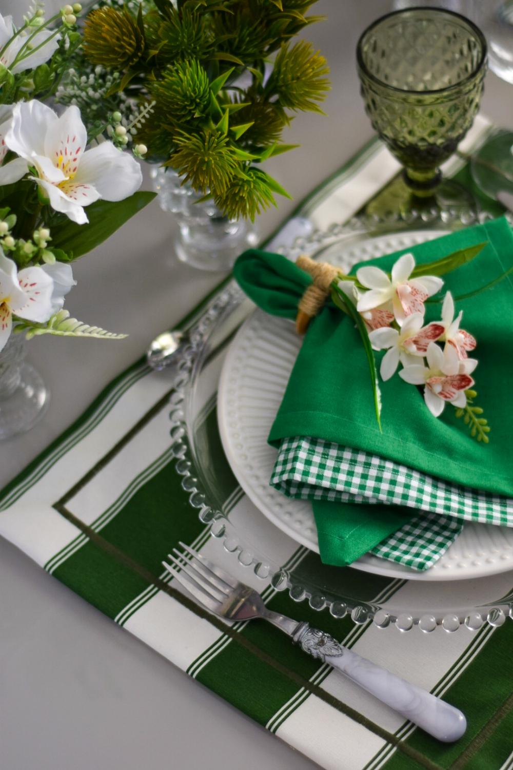 Mesa Posta dia dos Pais Verde e Branca 10 Lugares