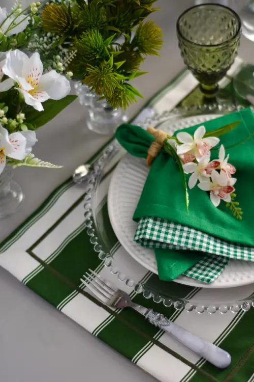 Mesa Posta dia dos Pais Verde e Branca 10 Lugares