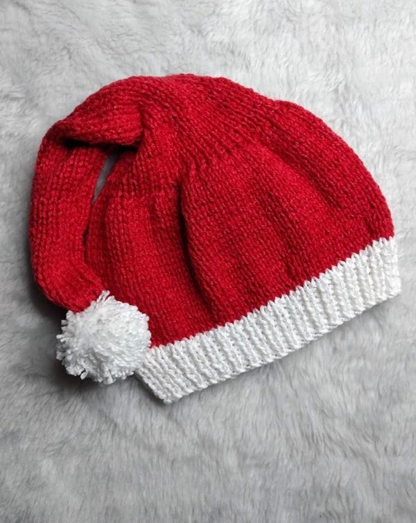 Gorro papai noel infantil em tricô