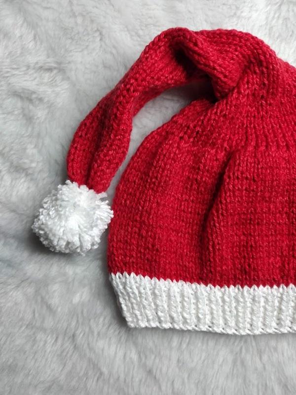 Gorro papai noel infantil em tricô