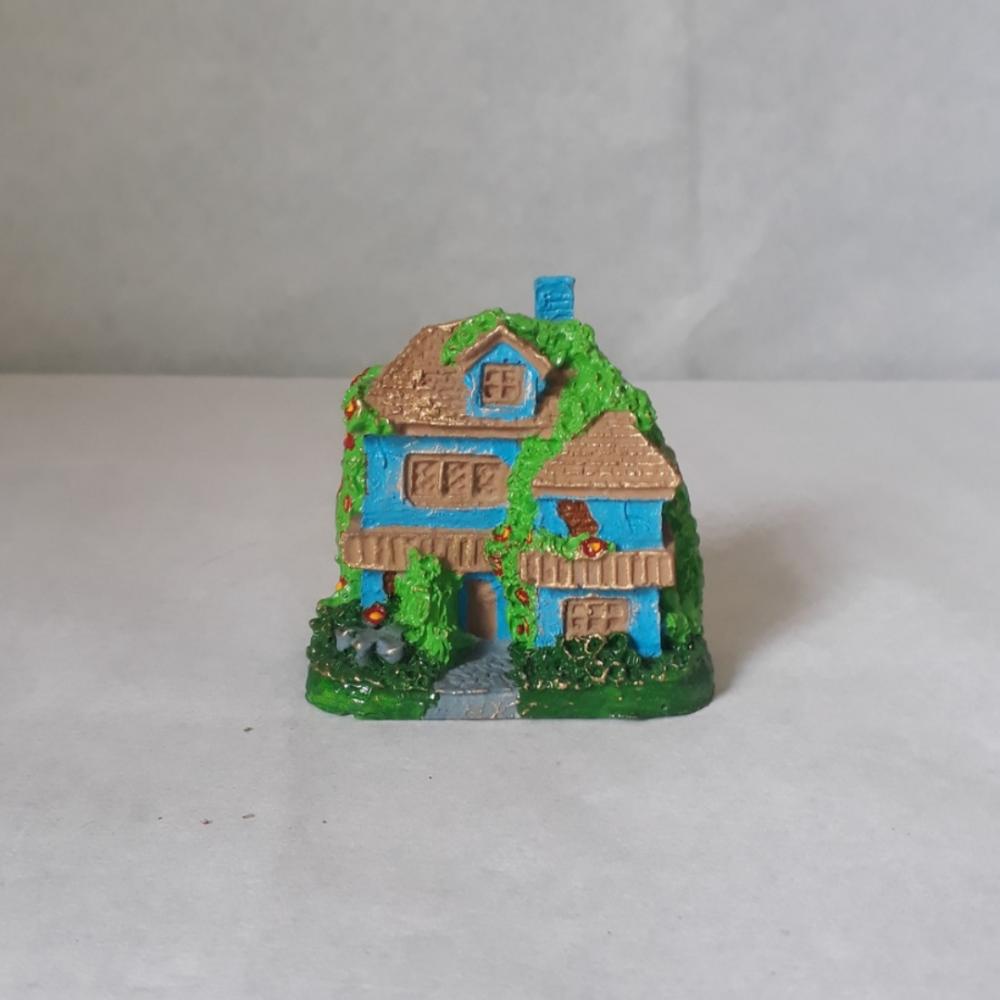 Casinha miniatura para terrário