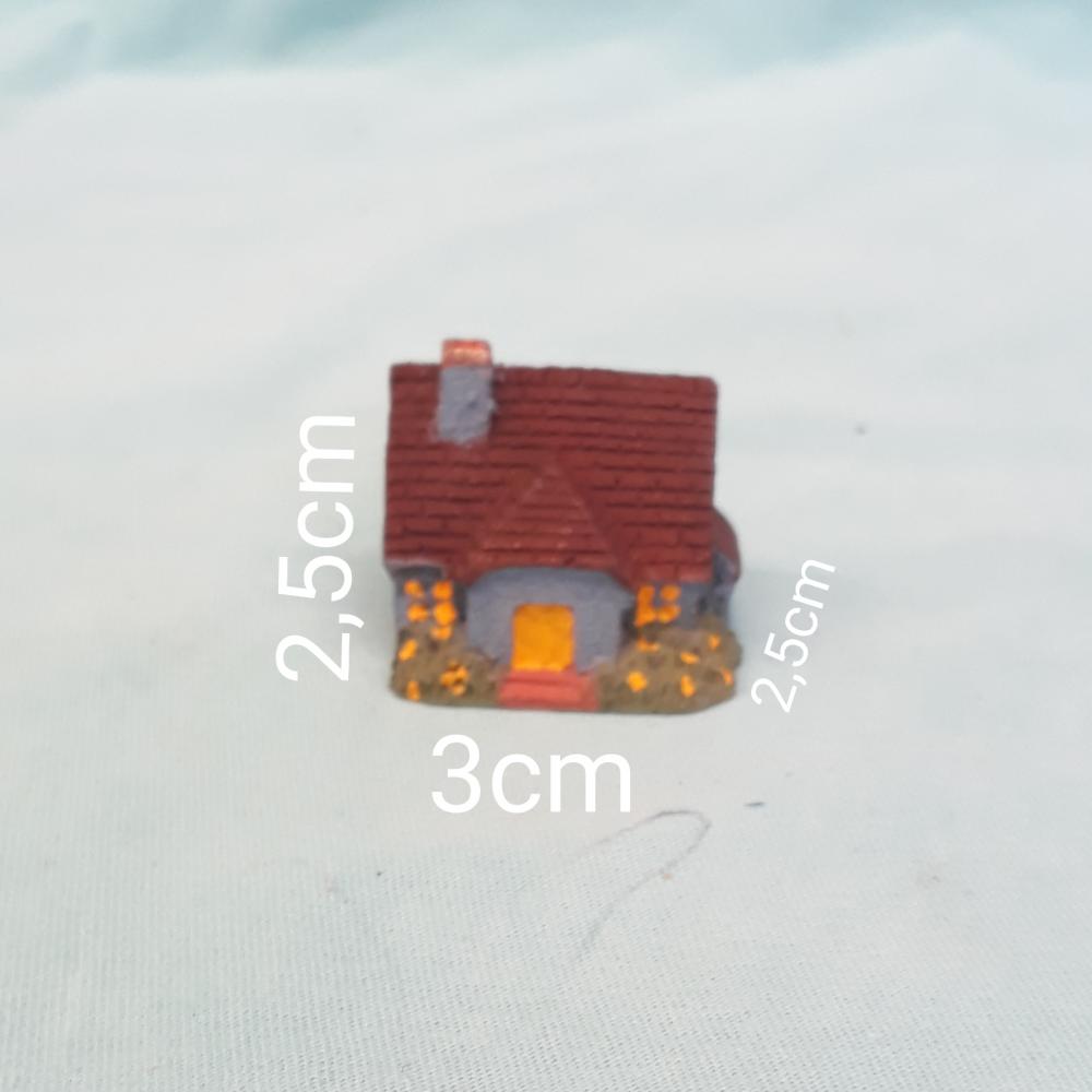 Casinha miniatura para terrário