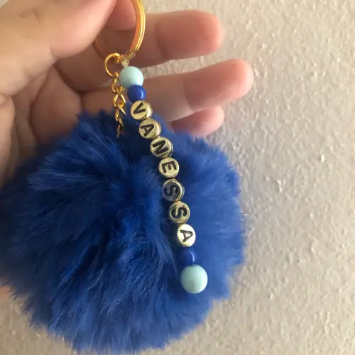 Chaveiro pompom com nome - Azul