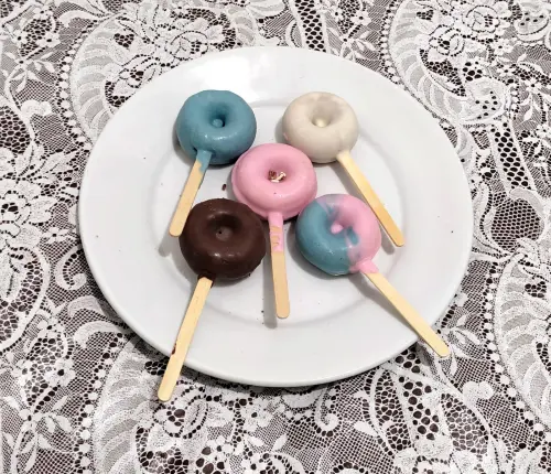 Deliciosos Mini Donuts para diversas ocasiões.