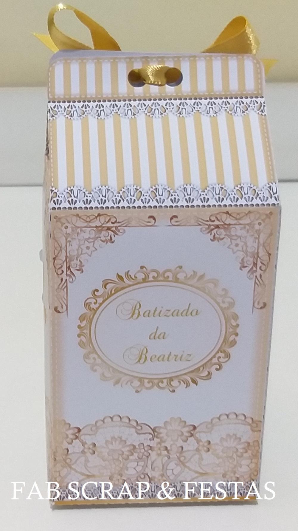 CAIXA MILK BATIZADO BRANCO E DOURADO