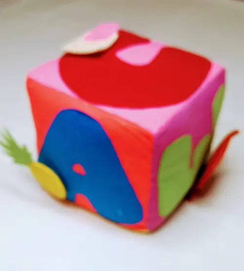 Cubo das Vogais em Feltro - Brinquedo Pedagógico