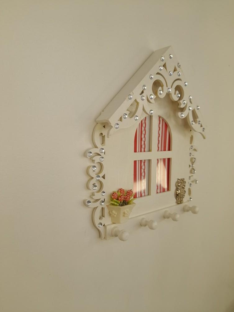 Porta Chave em mdf Branca Decorado com Flores