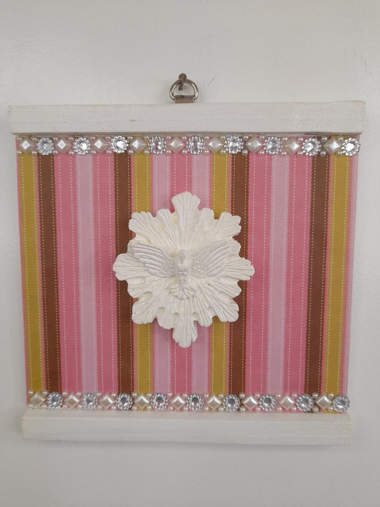 Quadro de mdf Branco Fundo Listrado com Divino