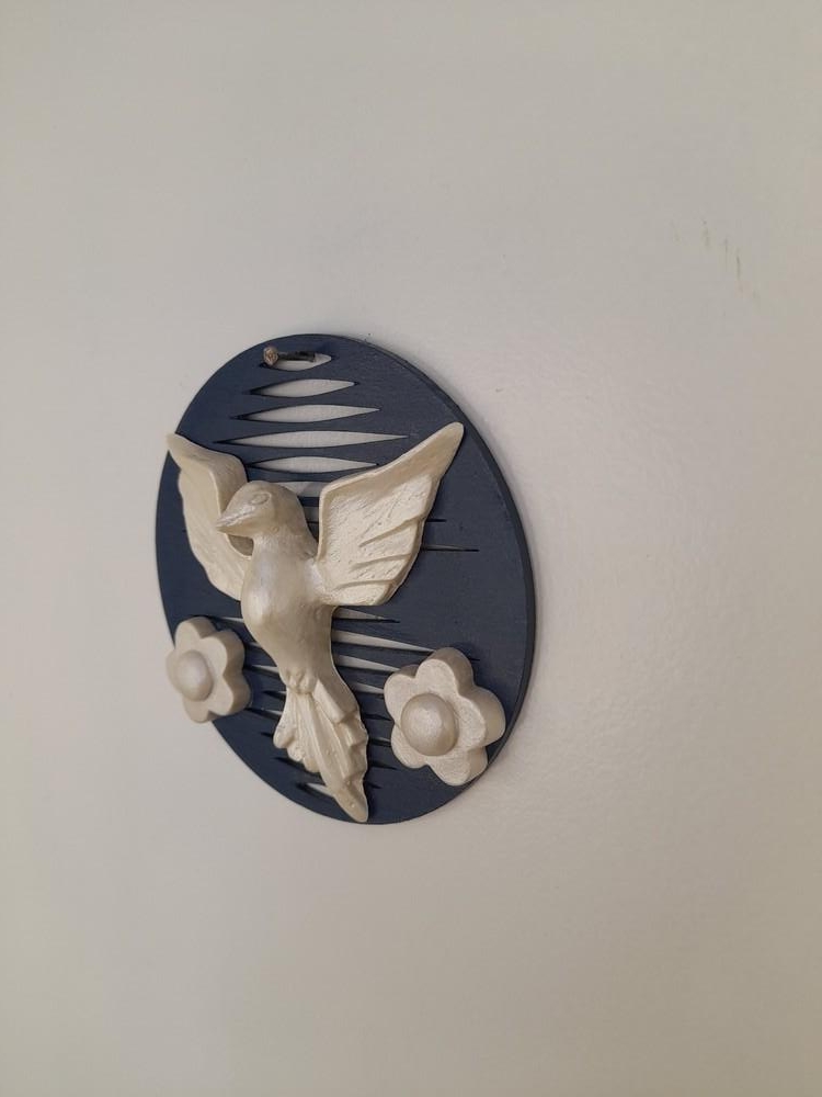 Placa de mdf Azul Royal Decorada com Divino e Mini Rosas