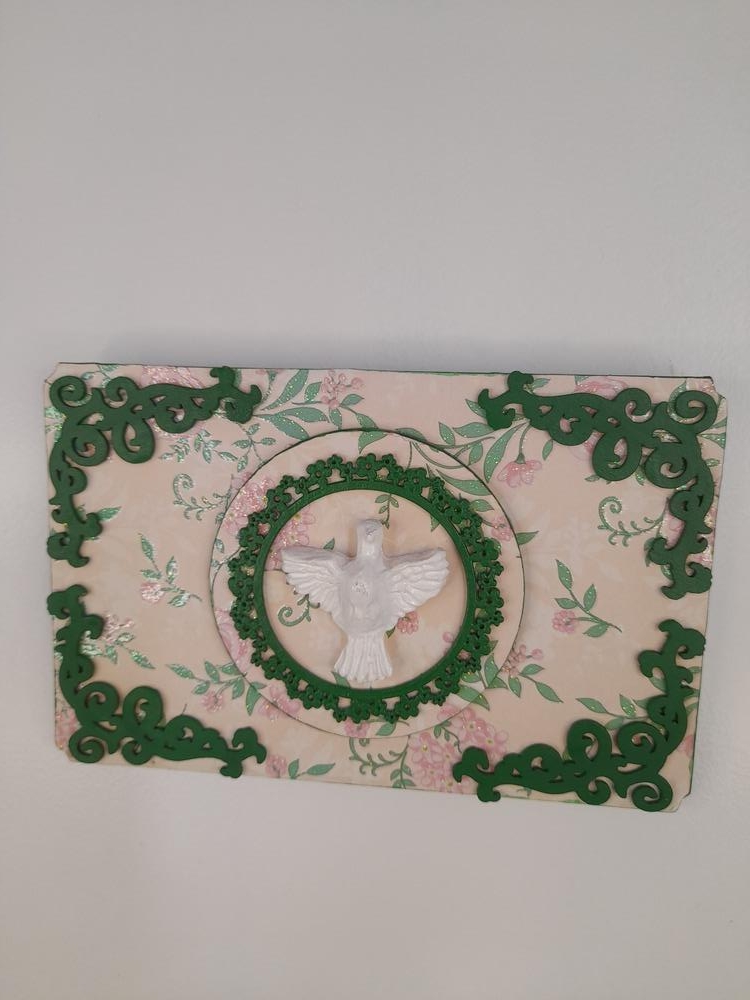 Divino em Quadro de mdf Verde com Fundo Floral