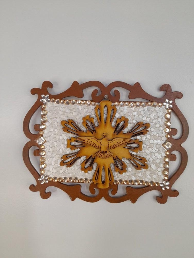 Placa em mdf Decorado com Divino Espirito Santo