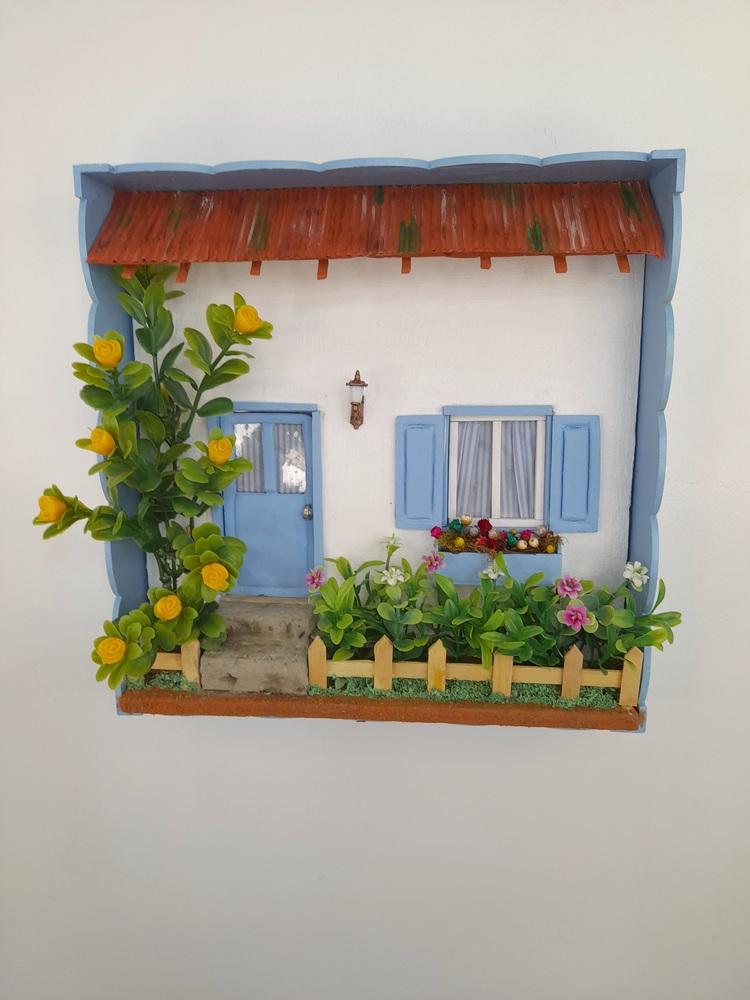 Quadro Cenário Azul e Branco com Miniaturas