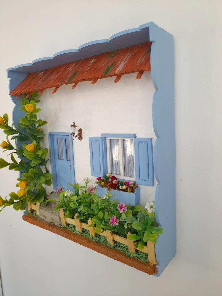 Quadro Cenário Azul e Branco com Miniaturas