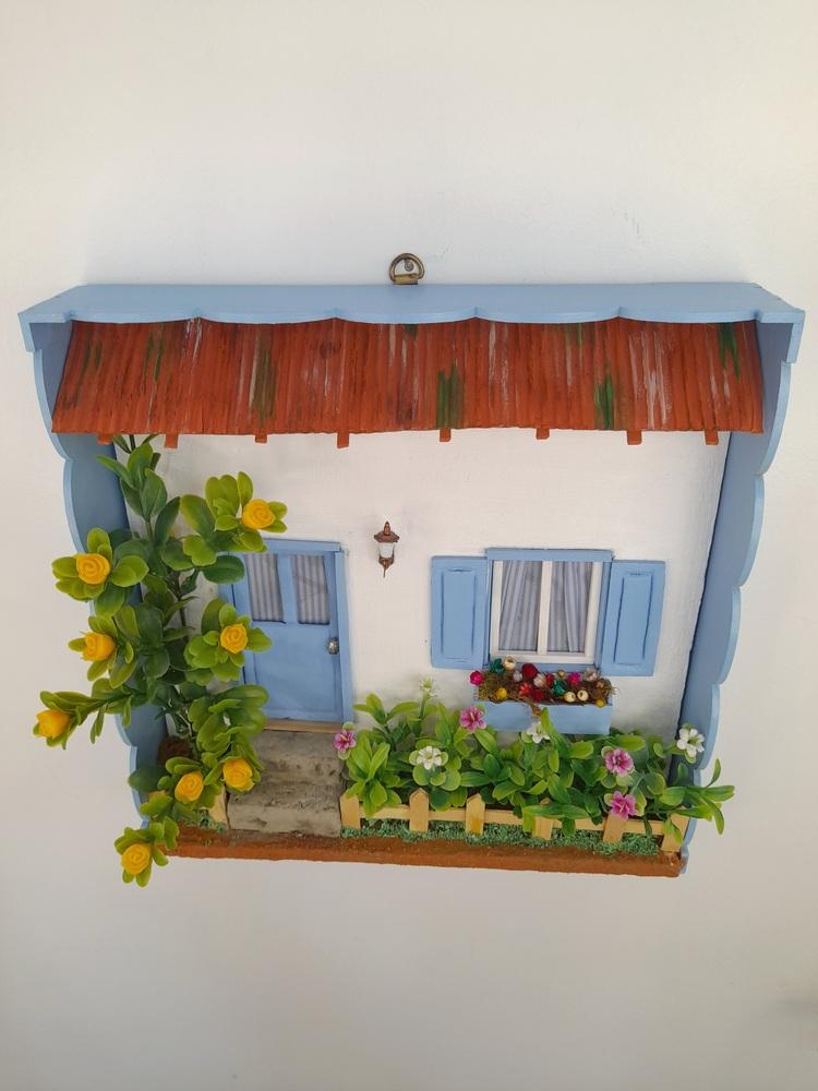 Quadro Cenário Azul e Branco com Miniaturas