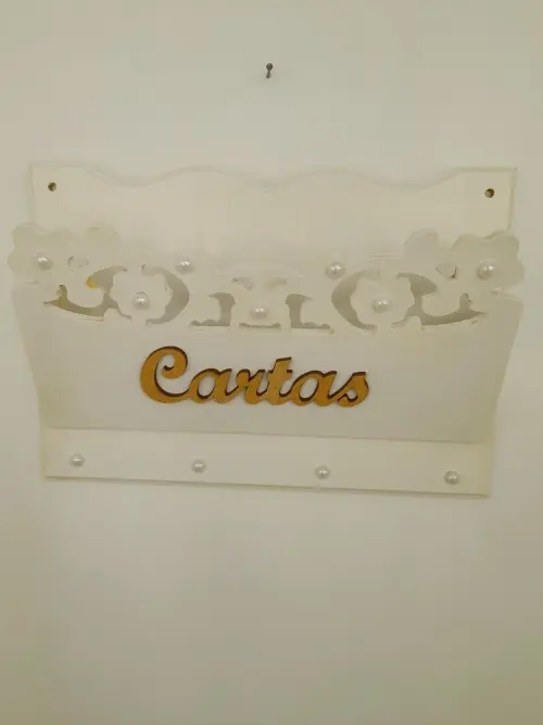 Porta Carta em mdf Branca com Corte a Laser de Flores