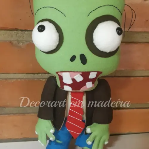 Boneco decoração feltro Zumbi