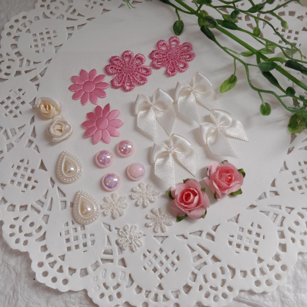 Kit de Embellishments para Artesanato e Scrapbook tons de rosa e 