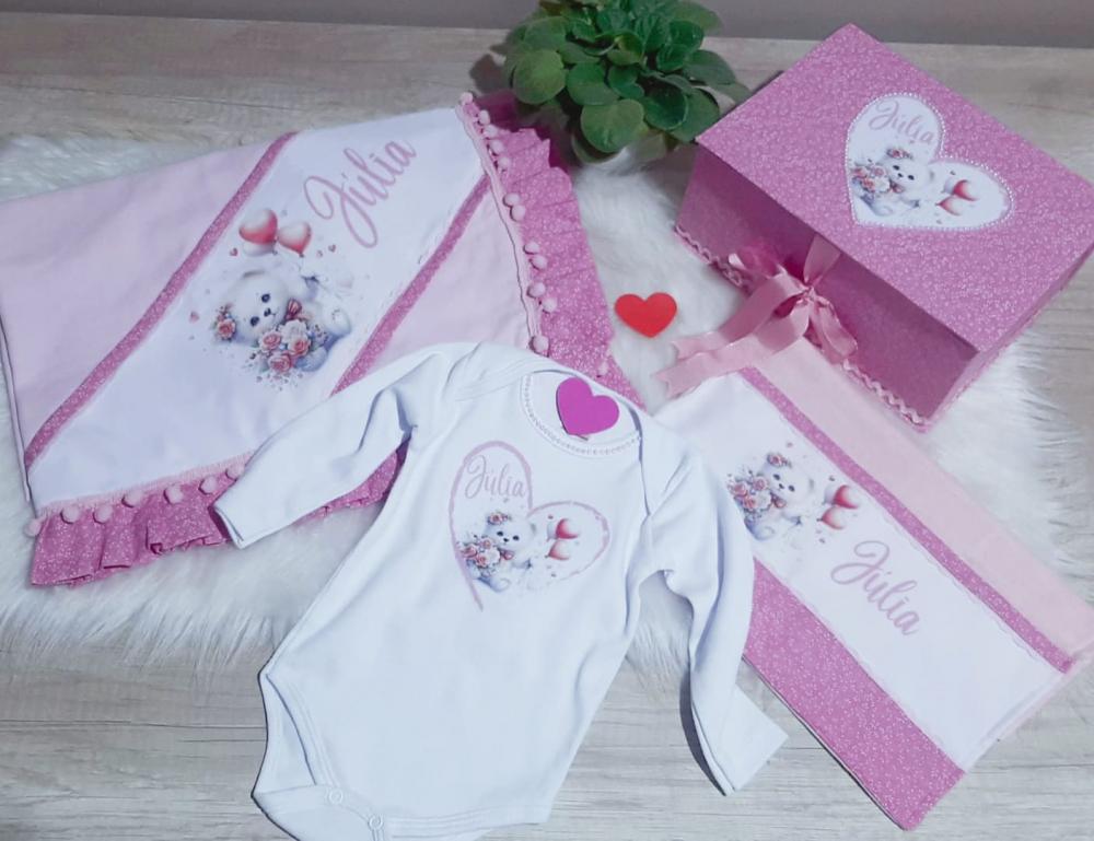 Kit presente para bebê menina Gatinha Fofa: manta, body e babita