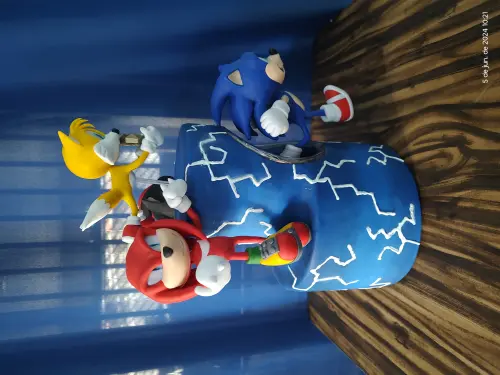 Bolo cenográfico do Sonic com led