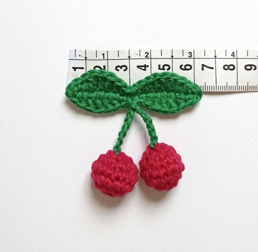 Kit 10 Mini Cerejas Aplique Amigurumi