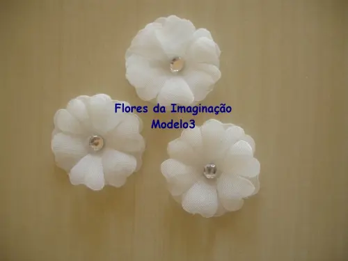 Mini Flores de Tecido Modelo3 - flor coração