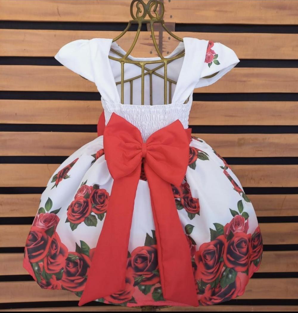 Vestido Floral de Rosas Vermelhas