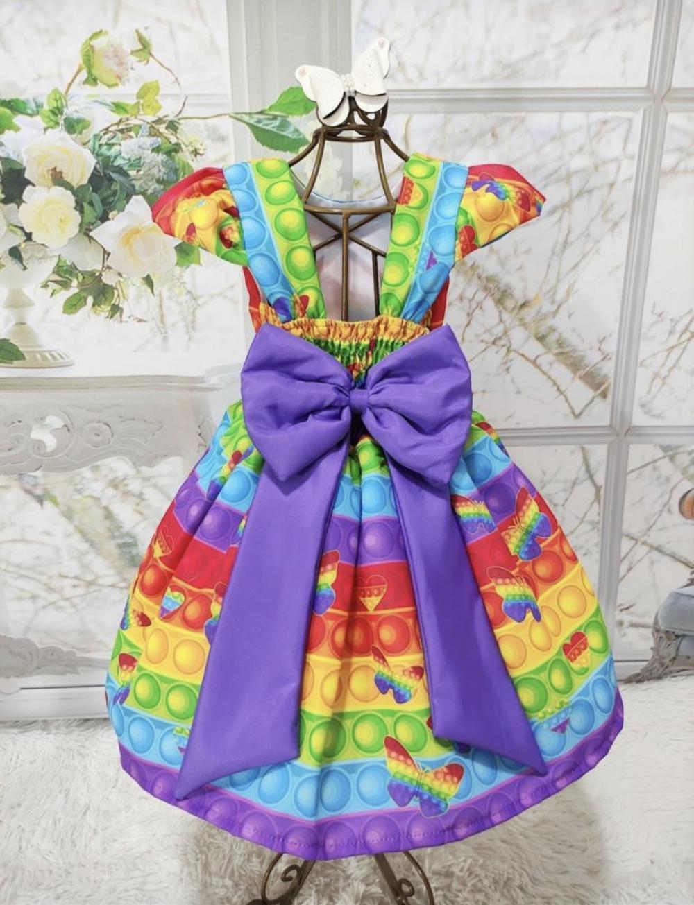 Vestido temático infantil