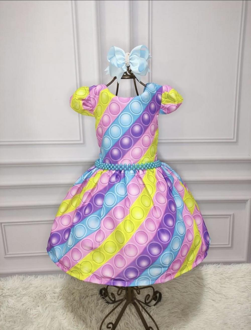 Vestido temático infantil