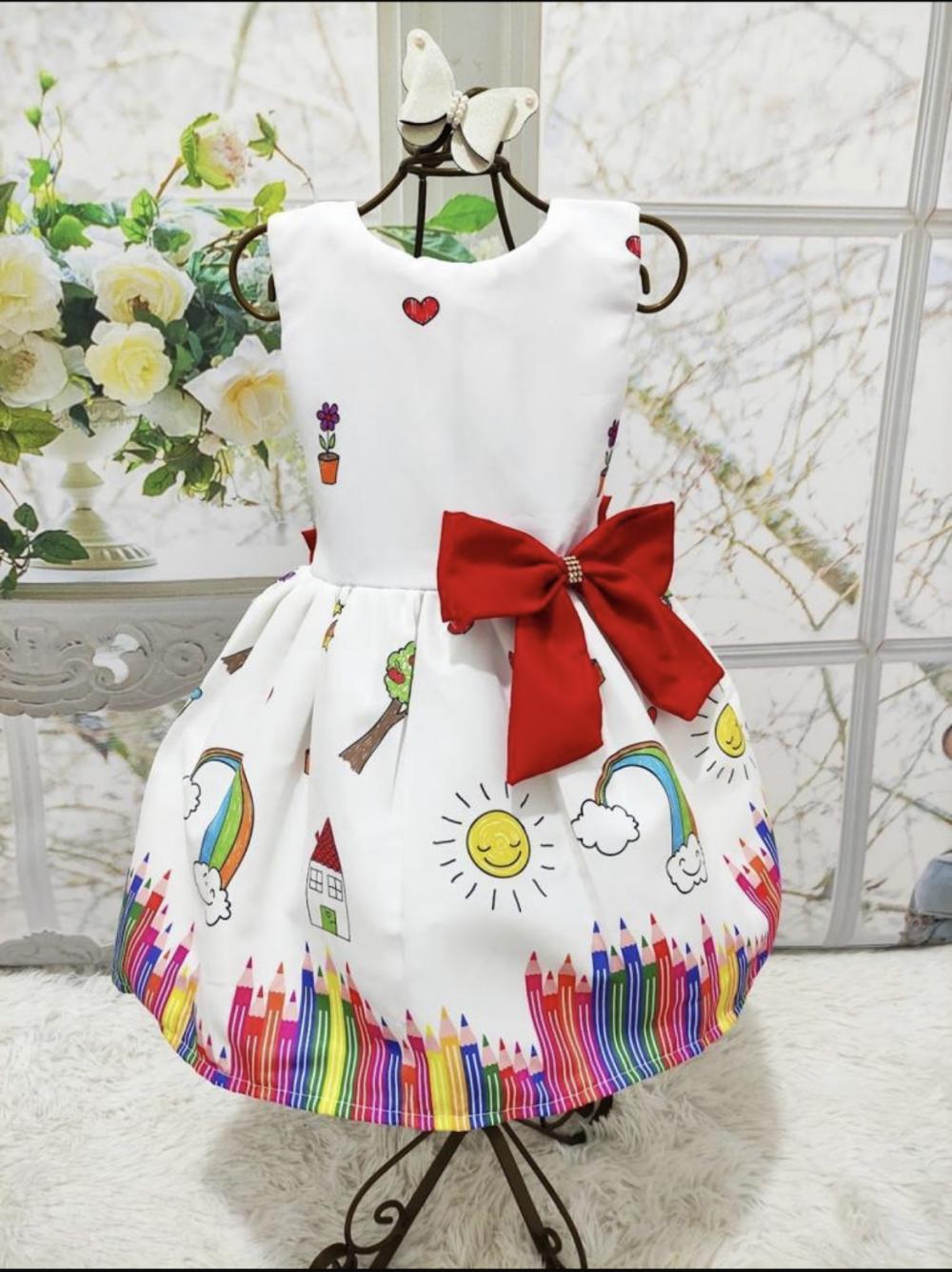 Vestido temático infantil