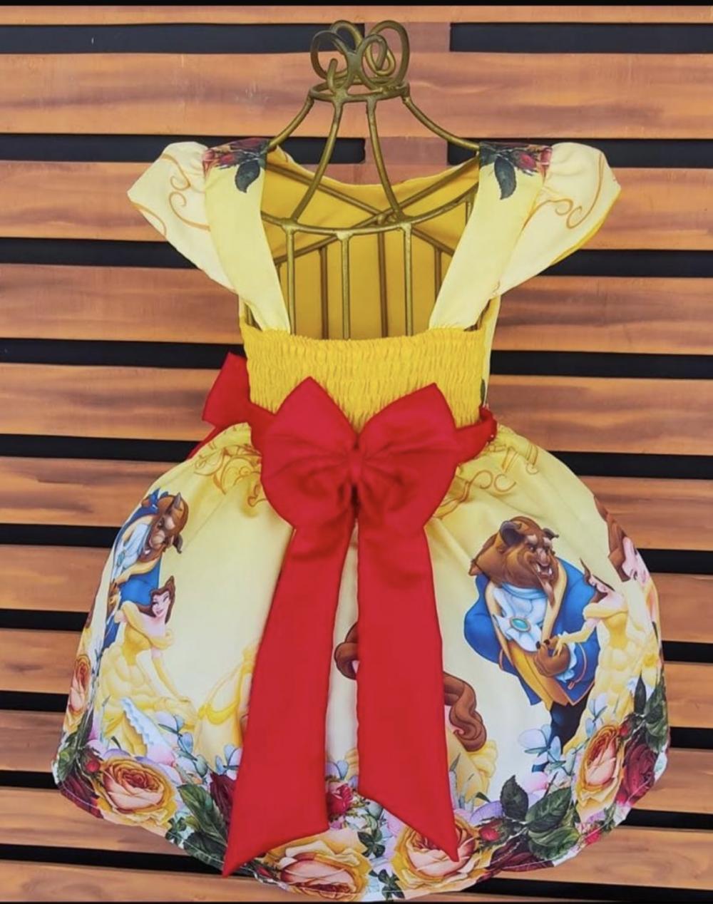 Vestido temático infantil