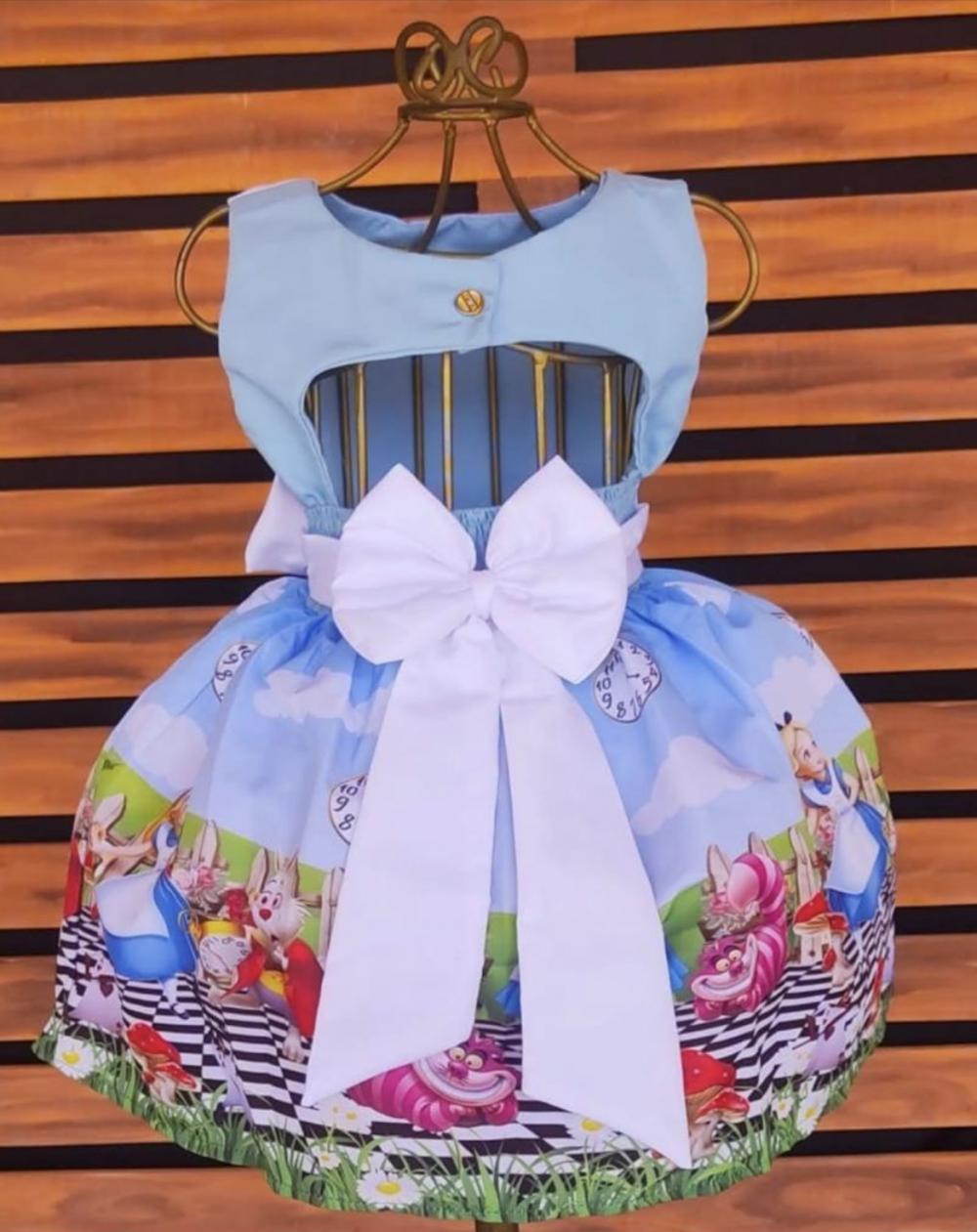 Vestido temático infantil